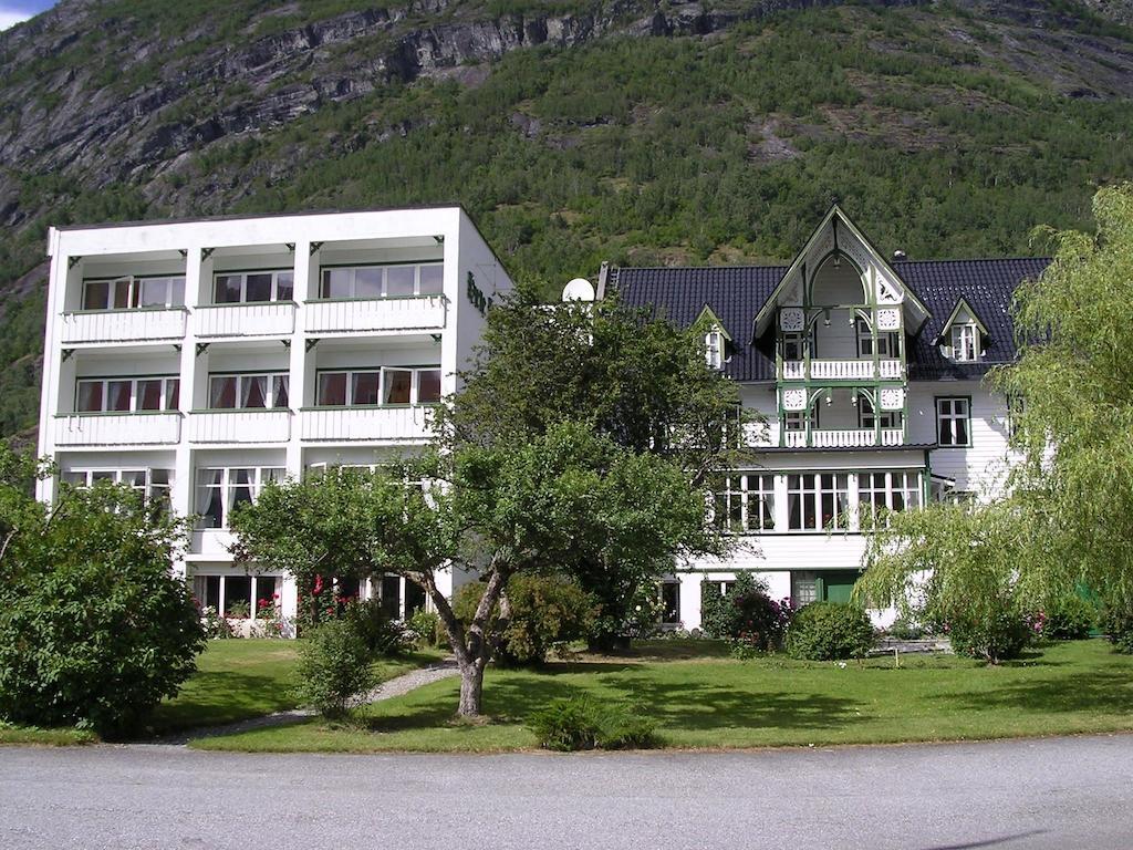 Hjelle Hotel Εξωτερικό φωτογραφία